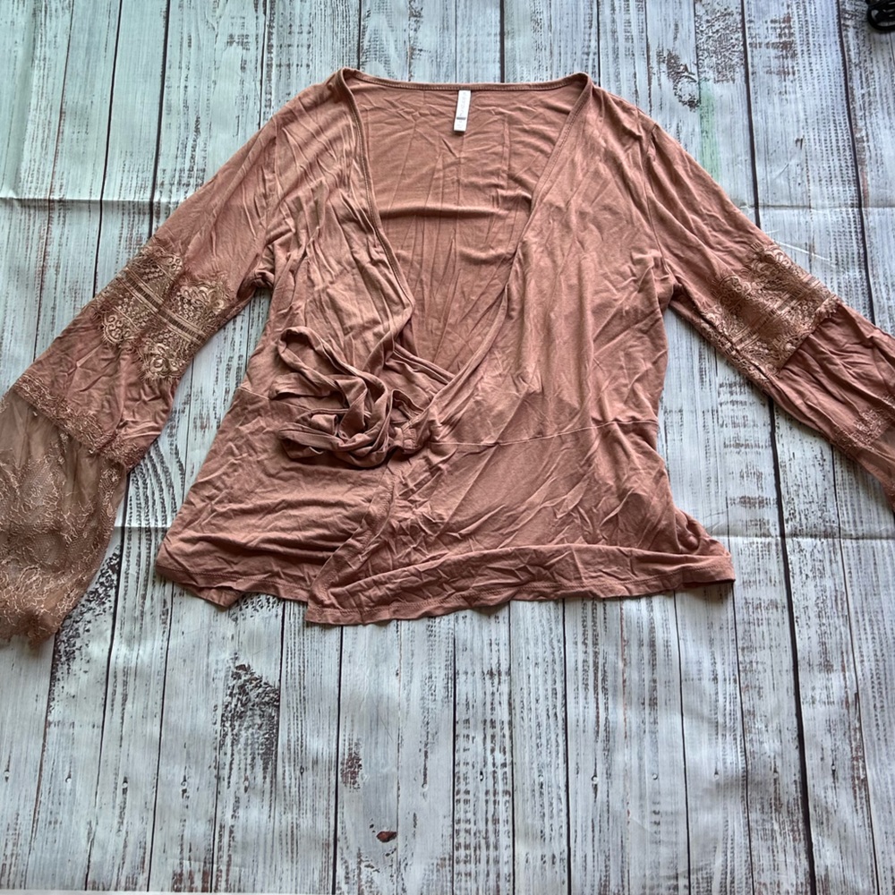 Detailed Blush Pink Xhilaration Wrap Shirt